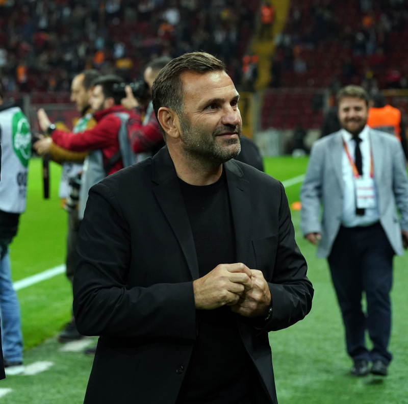 GALATASARAY HABERLERİ - Şok iddia! Bazı futbolcular Okan Buruk’un yazışmalarını paylaşıyor