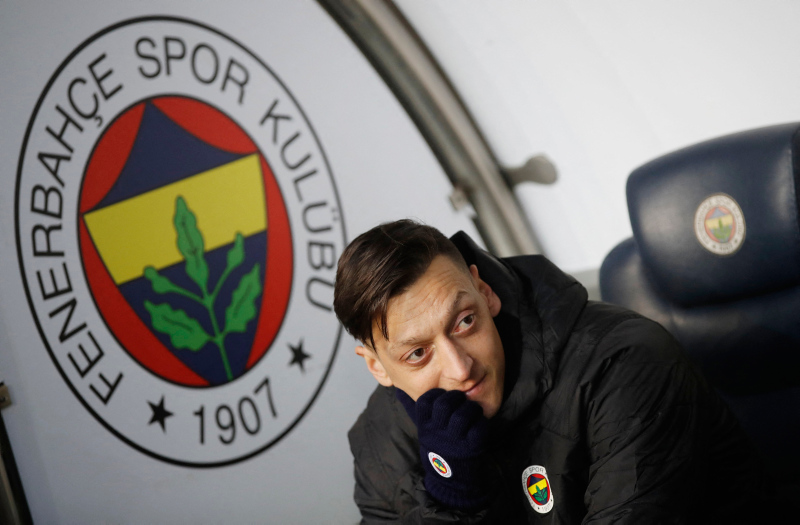 Mesut Özil’in menajerinden transfer açıklaması! Beşiktaş, Galatasaray ve Trabzonspor...