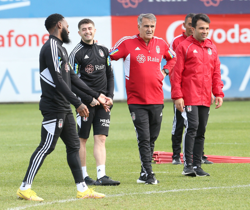 BEŞİKTAŞ HABERLERİ - Şenol Güneş’ten öğrencilerine Galatasaray motivasyonu! İşte o konuşma