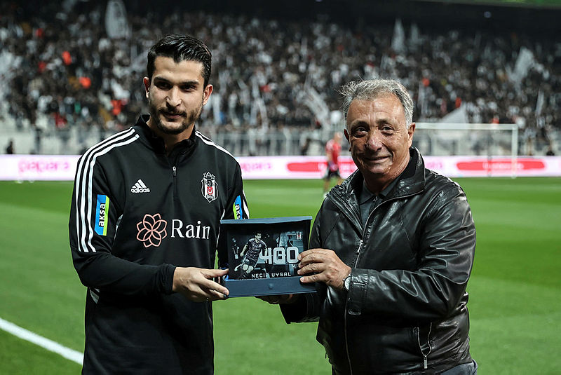 Beşiktaş’tan eski futbolcularına jübile kararı! İşte o yıldızlar