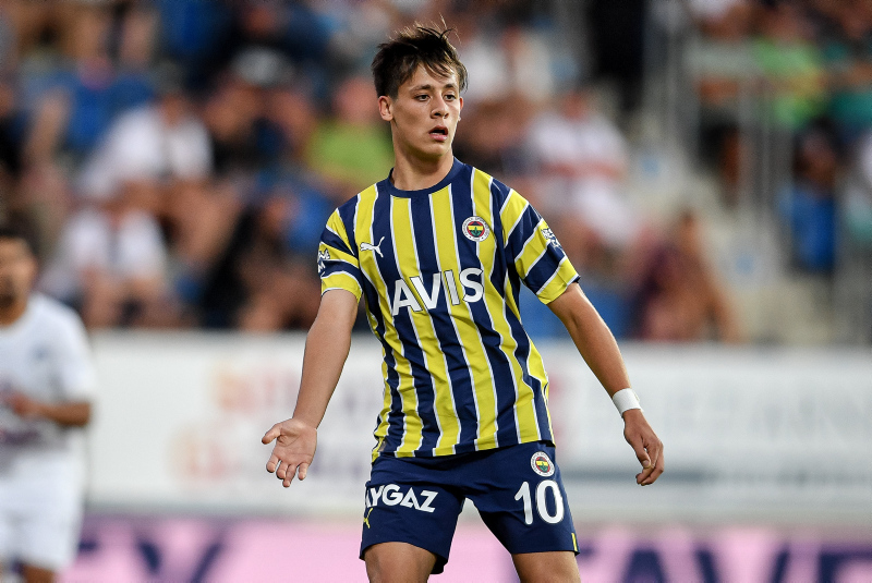 FENERBAHÇE HABERLERİ - Arda Güler’den örnek davranış! O hareketi takdir topladı