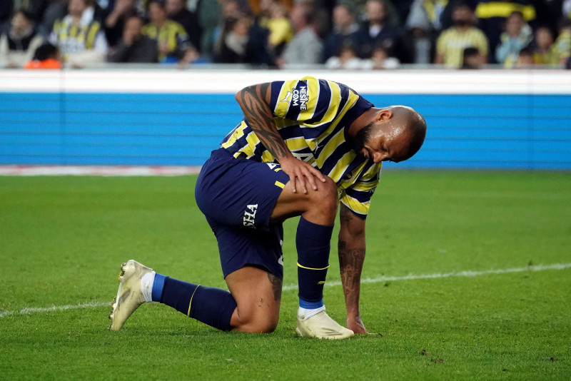 FENERBAHÇE HABERLERİ - Menajeri yönetimle görüştü! F.Bahçe’den flaş Pedro kararı