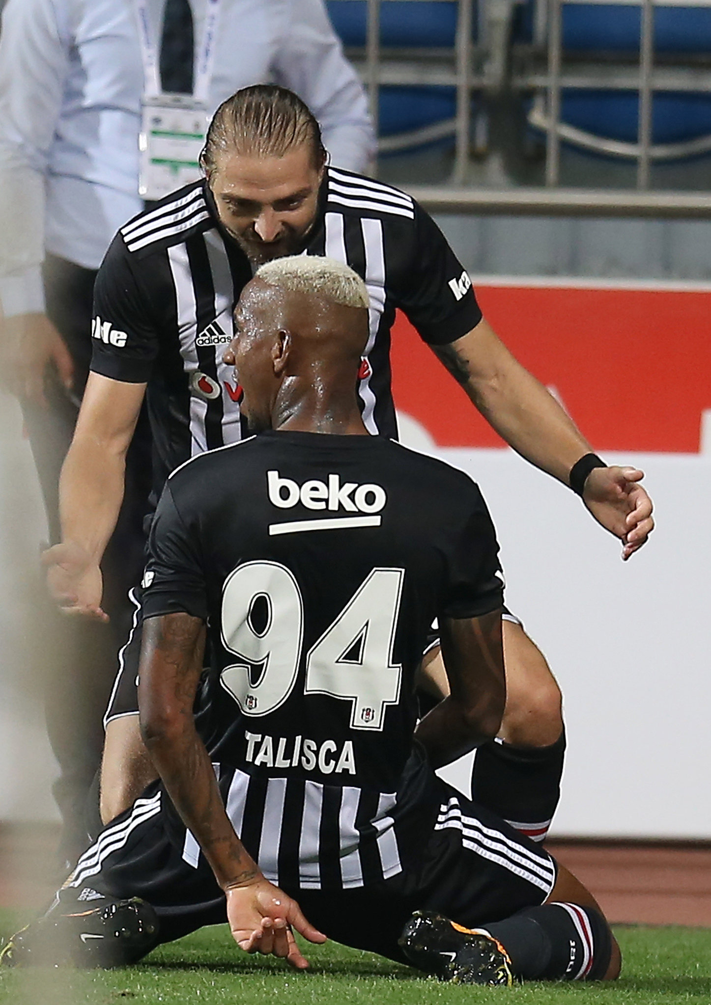 TRANSFER HABERİ: Anderson Talisca’nın yeni adresi açıklandı! Eski Fenerbahçeli isimle buluşuyor