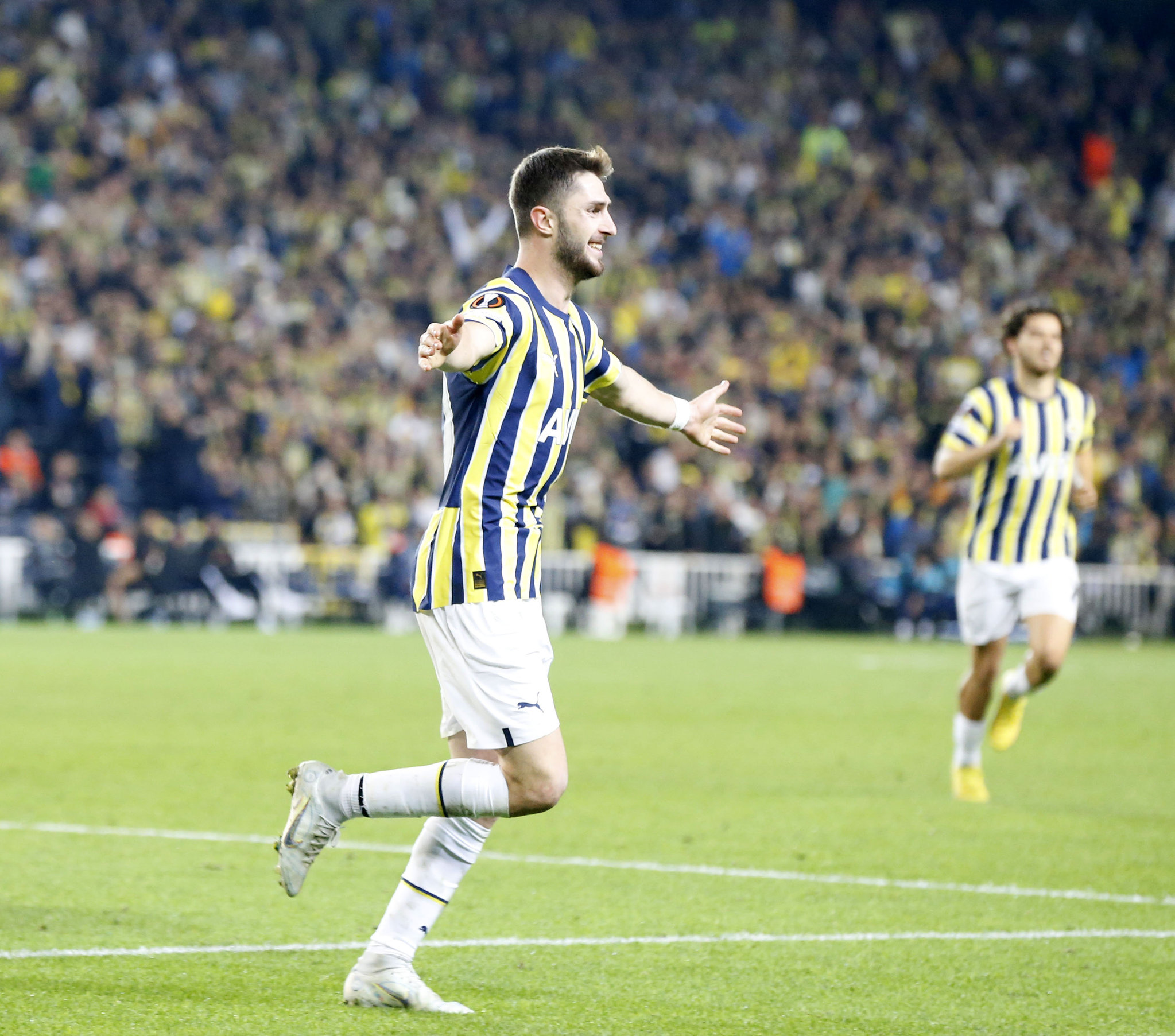 İtalyan devi peşine düştü! Fenerbahçe’de flaş İsmail Yüksek gelişmesi