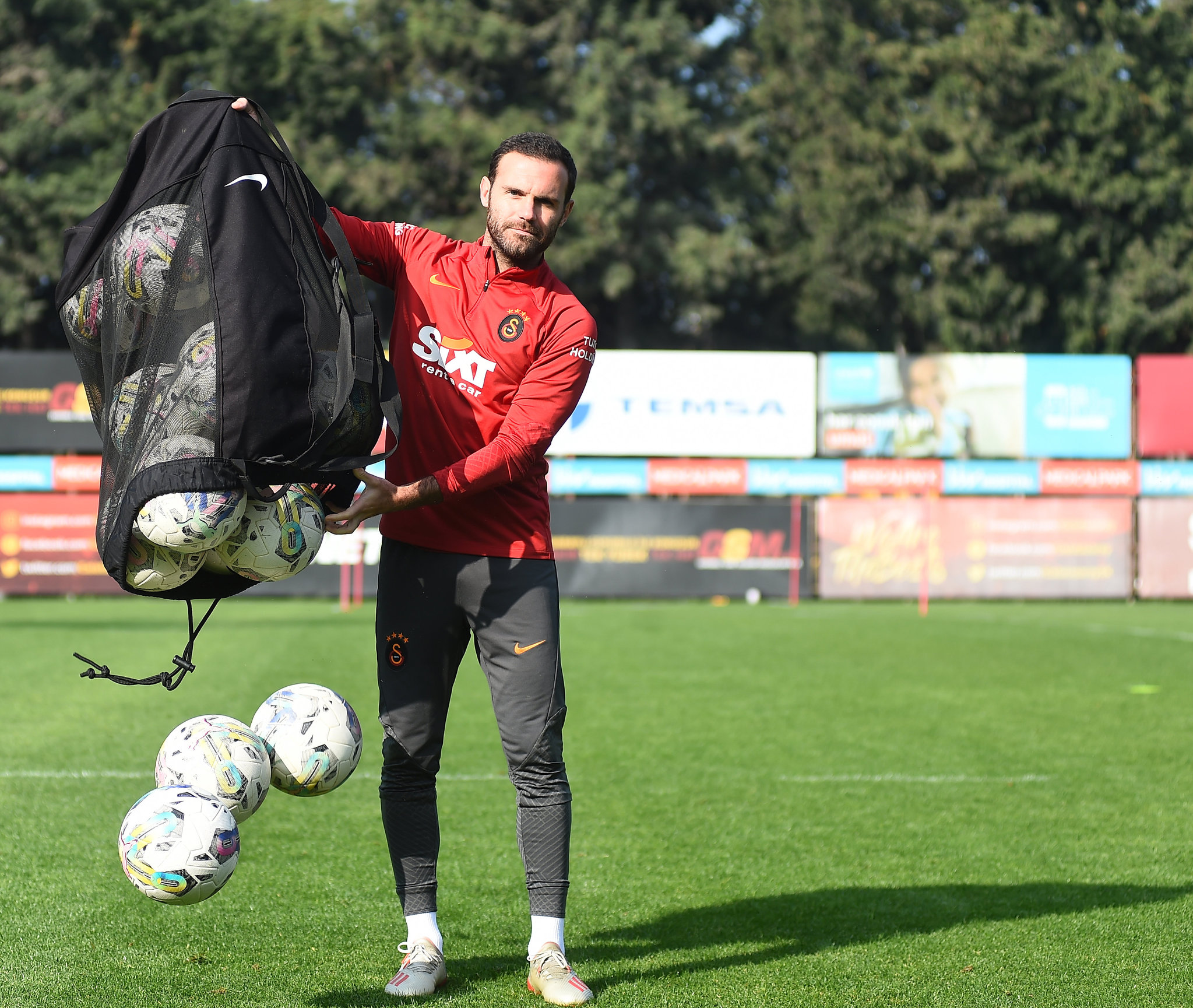 Galatasaray’da Juan Mata ve Dries Mertens kararı verildi!