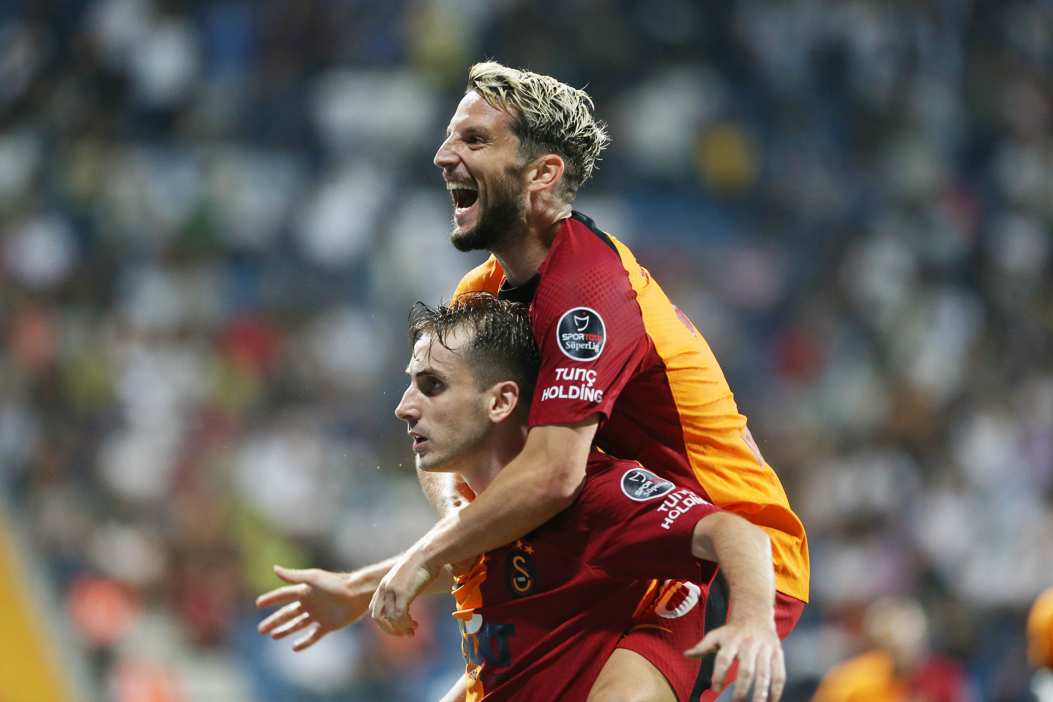 Galatasaray’da Juan Mata ve Dries Mertens kararı verildi!