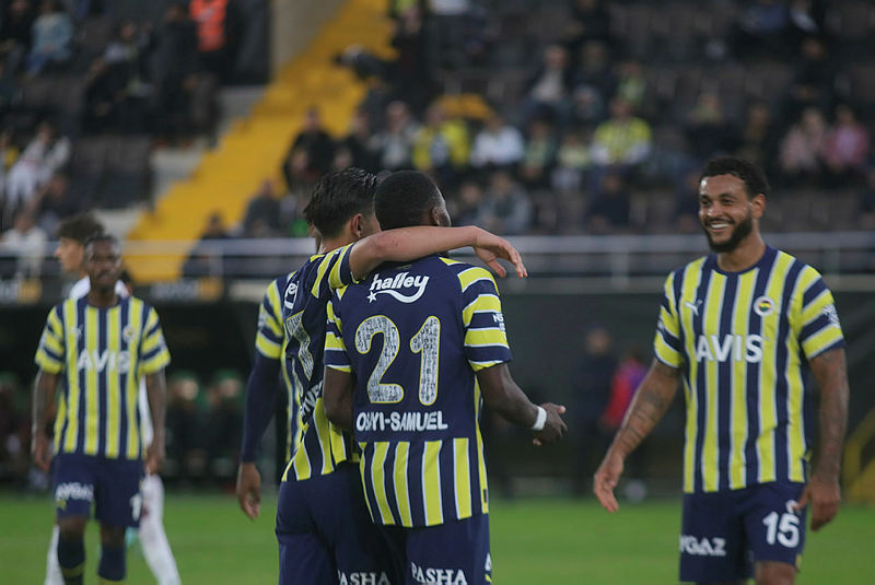 TRANSFER HABERİ: Fenerbahçe’ye Faslı stoper! Dünya Kupası’nda yıldızı parladı