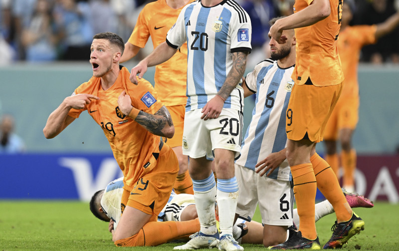 Yaşananları anlattı! Hollanda - Arjantin maçında Lionel Messi ve Weghorst...