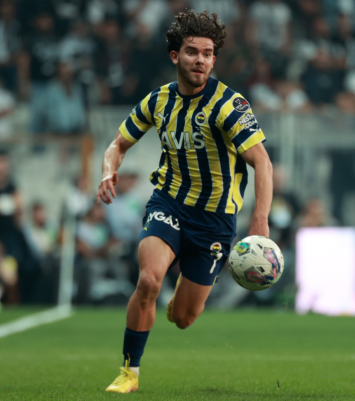 Fenerbahçe’de Ferdi Kadıoğlu sürprizi! Hayatının imzasını atıyor...