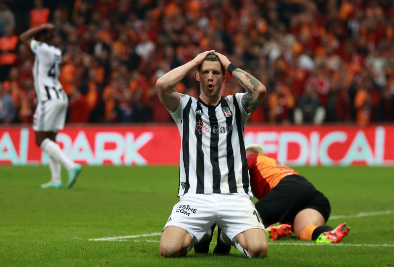 BEŞİKTAŞ TRANSFER HABERİ: Wout Weghorst için resmi açıklama! Sözleşmesinde geri dönme maddesi var mı?