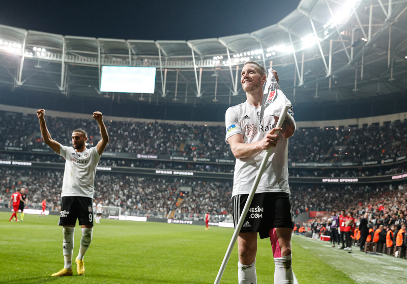 BEŞİKTAŞ TRANSFER HABERİ: Wout Weghorst için resmi açıklama! Sözleşmesinde geri dönme maddesi var mı?