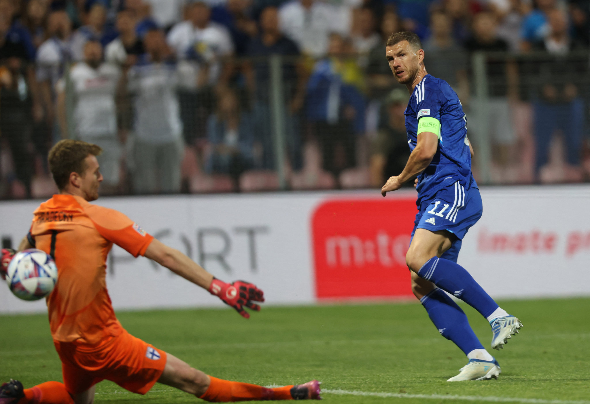 TRANSFER HABERİ: Galatasaray’dan Edin Dzeko bombası! İtalyanlar o teklifi açıkladı