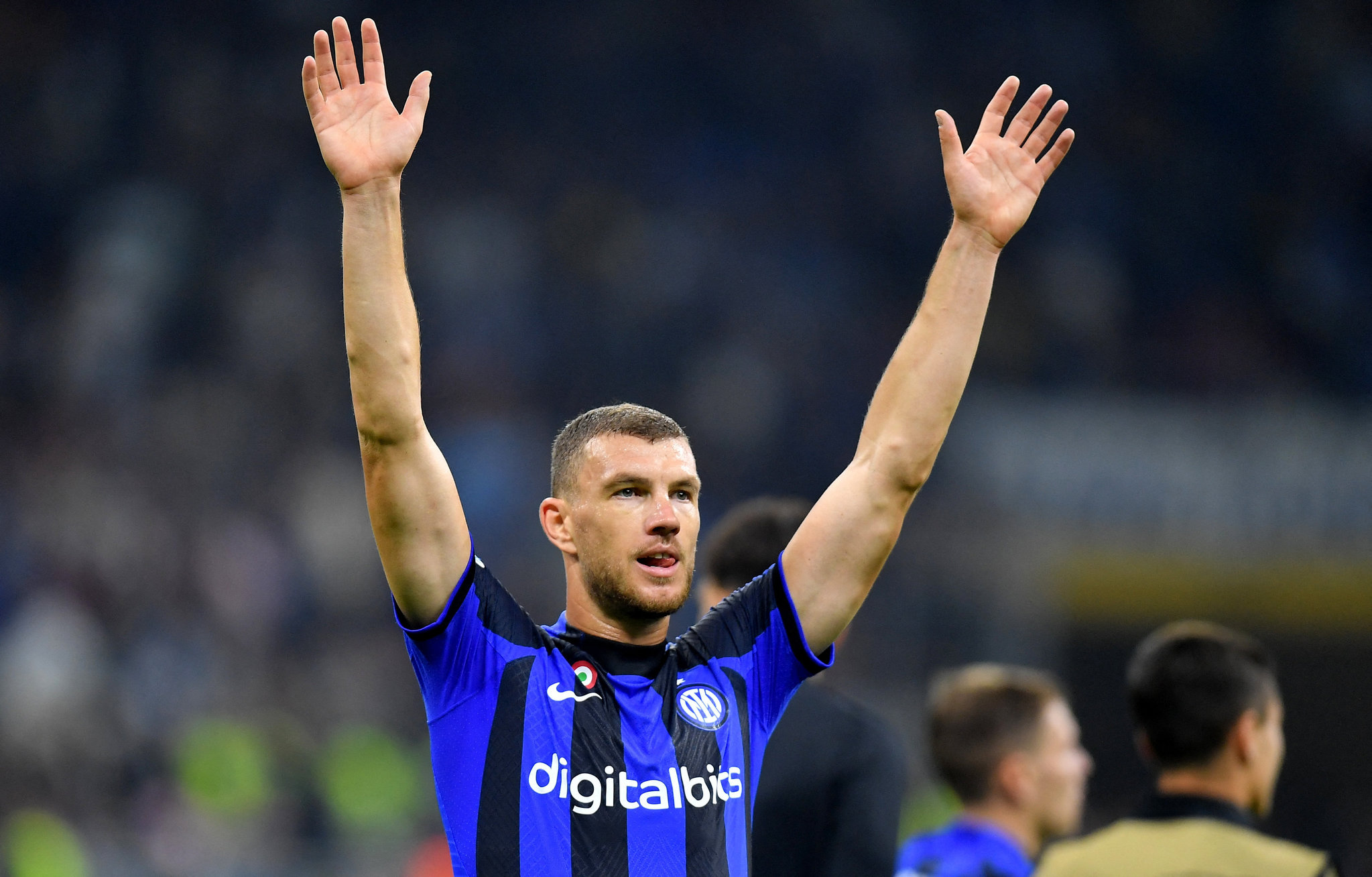 TRANSFER HABERİ: Galatasaray’dan Edin Dzeko bombası! İtalyanlar o teklifi açıkladı