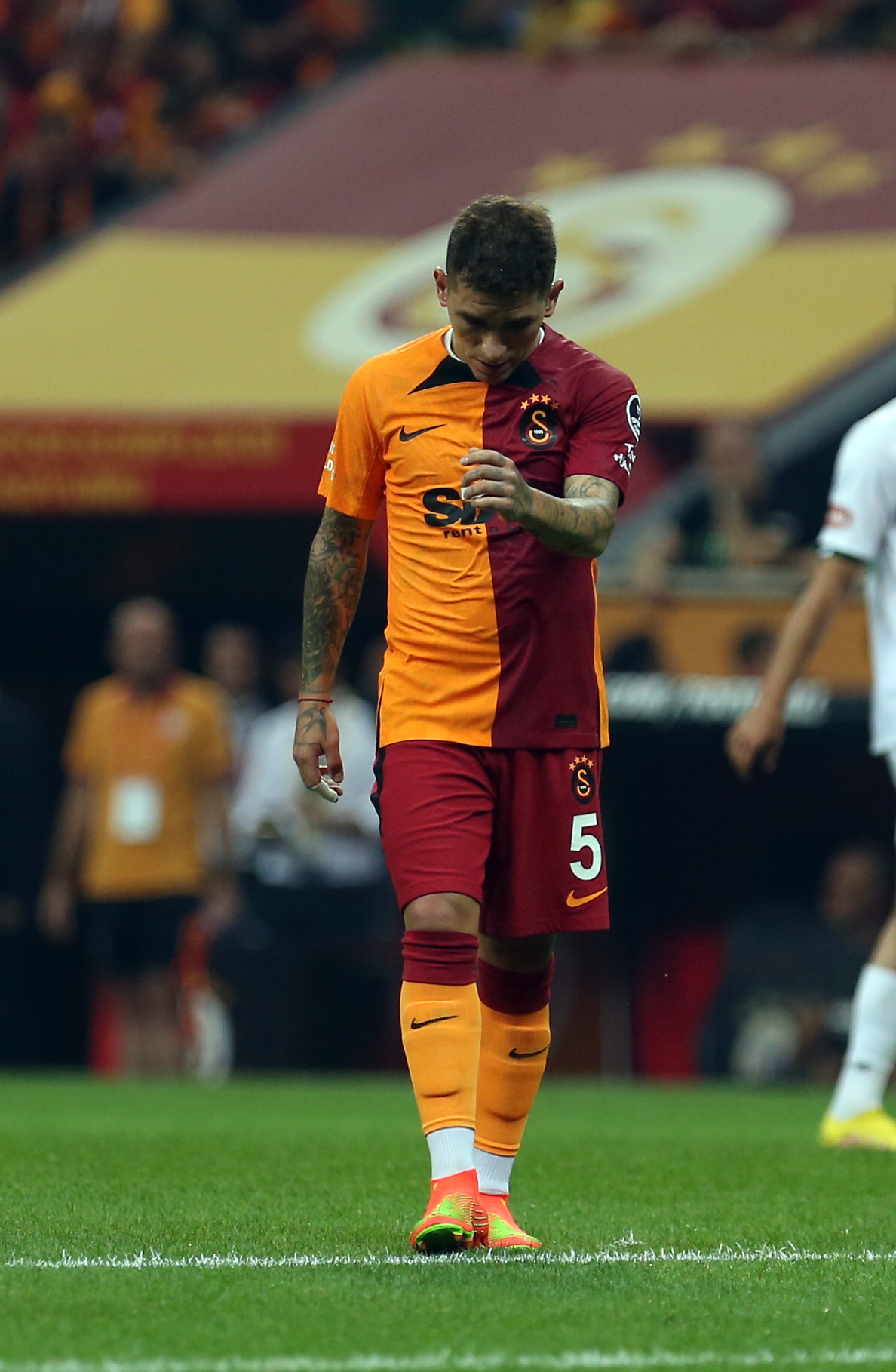Galatasaray’da Lucas Torreira ceza alacak mı? Karar verildi!