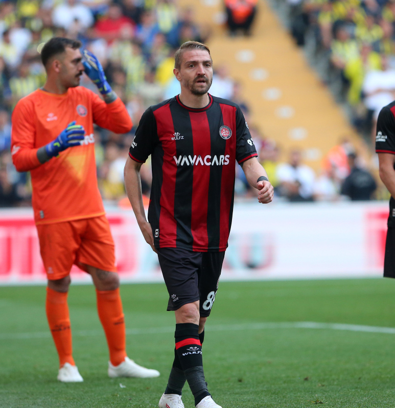 Beşiktaş’ta Şenol Güneş kararını verdi! Caner Erkin transfer olacak mı?