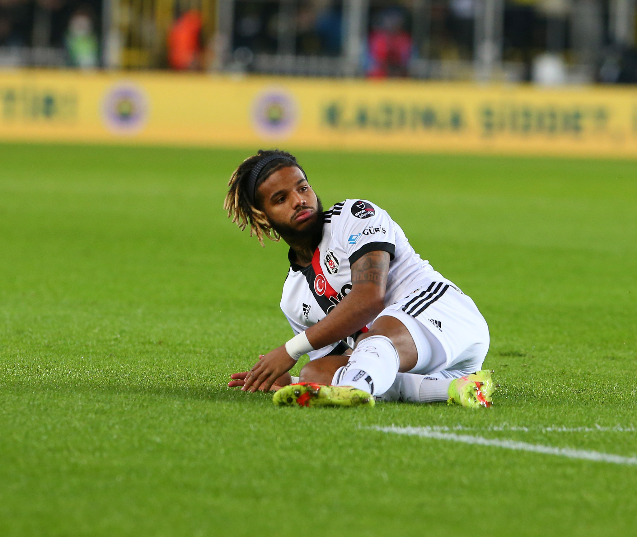 BEŞİKTAŞ TRANSFER HABERİ: Valentin Rosier’e bir talip daha! O rakamı gözden çıkardılar