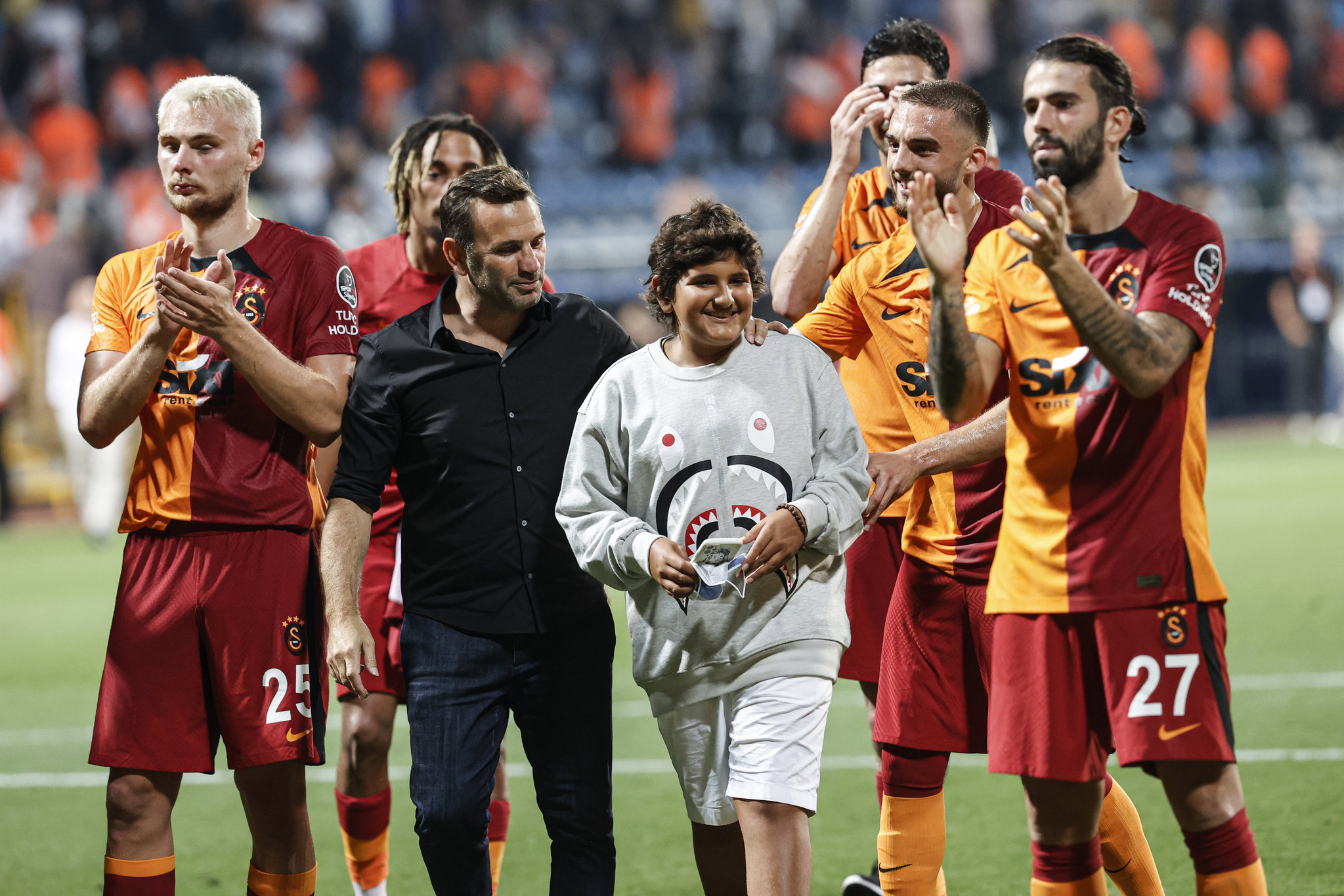 Günün transfer bombası! İşte Galatasaray’ın teklif yaptığı yıldız