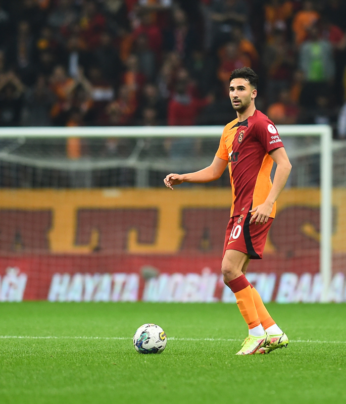 Okan Buruk kararını verdi! Galatasaray’da 3 isimle sözleşme imzalanacak