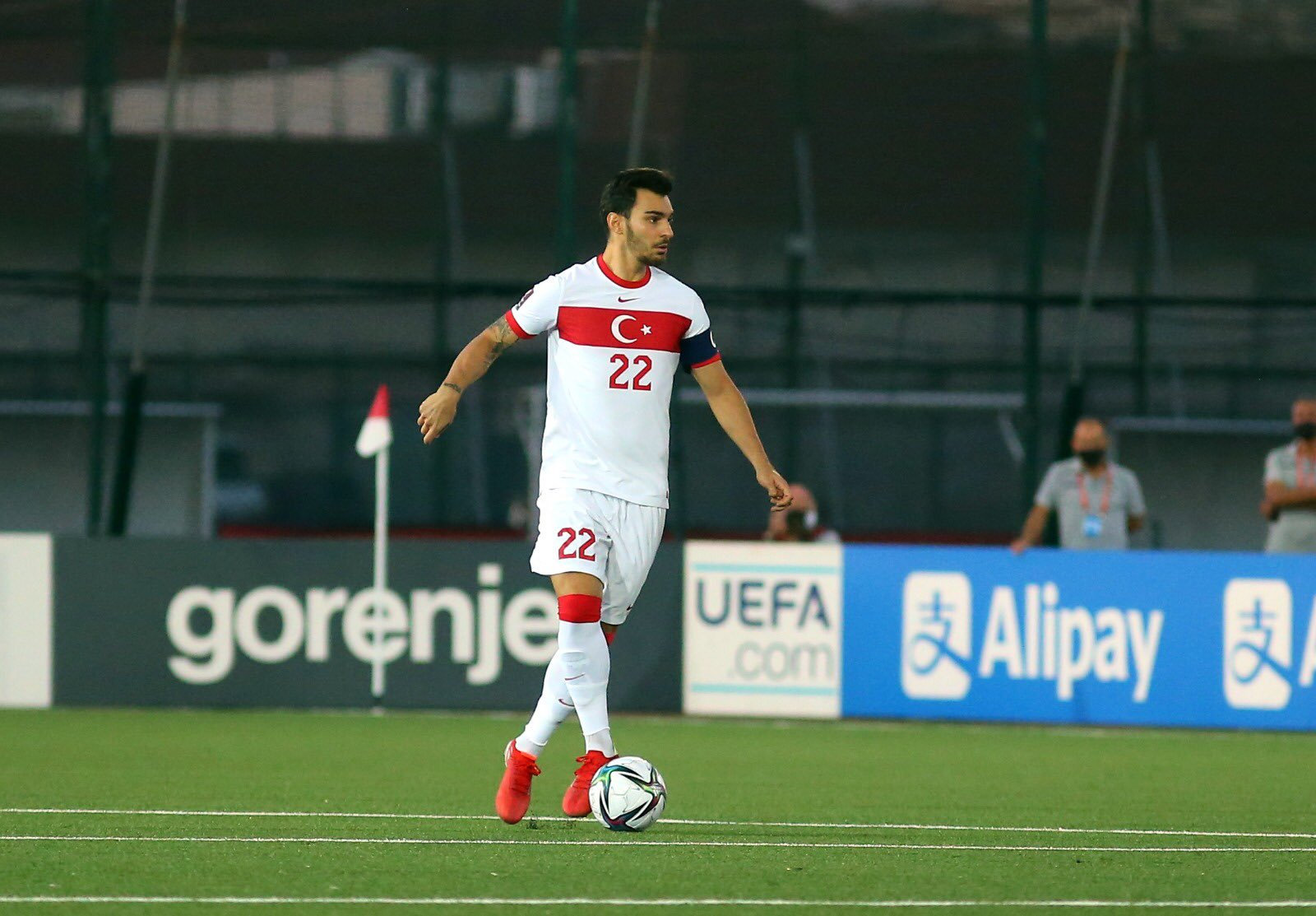 Transferde dev kapışma! Beşiktaş ve Fenerbahçe milli yıldızı istiyor