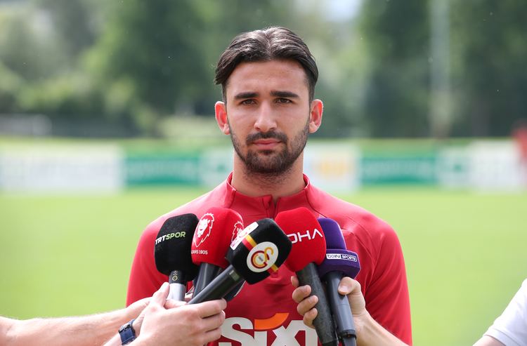 GALATASARAY HABERLERİ: Okan Buruk yönetime raporunu iletti! 4 maddede transfer planı