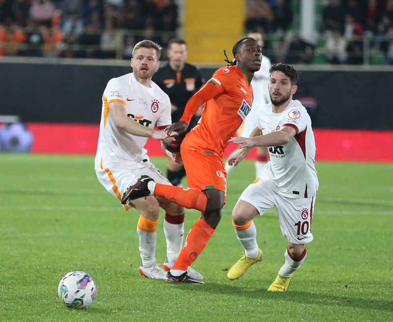 GALATASARAY TRANSFER HABERİ - Cimbom Fofana’ya odaklandı! Pazarlık boyutu...