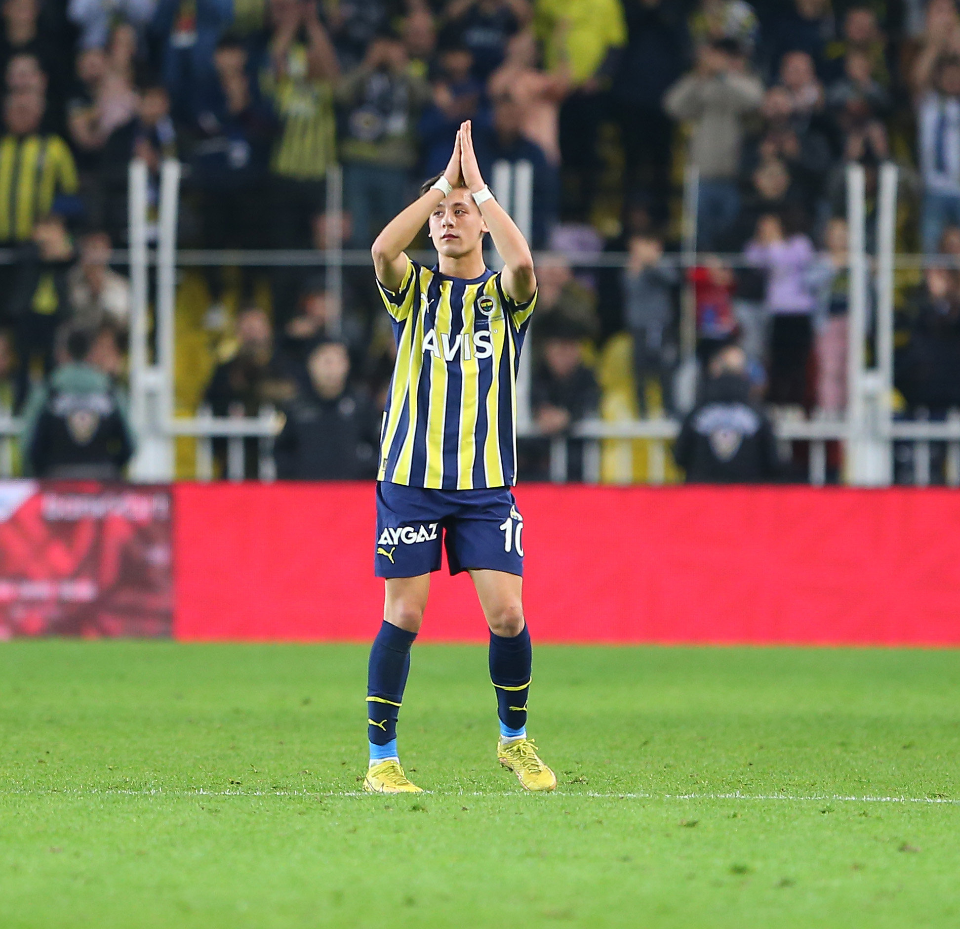 TRANSFER HABERİ: Fenerbahçe’de flaş Arda Güler kararı! Yeni sözleşmeden o şart çıkarılacak