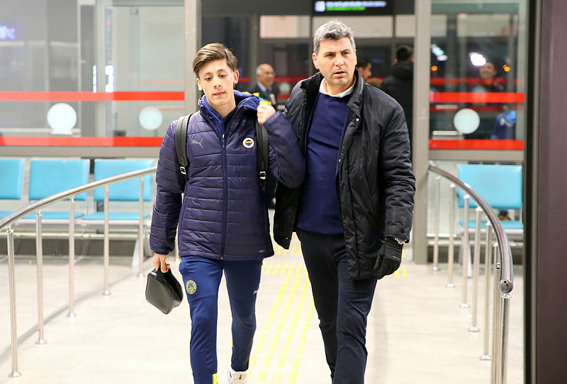TRANSFER HABERİ: Fenerbahçe’de flaş Arda Güler kararı! Yeni sözleşmeden o şart çıkarılacak