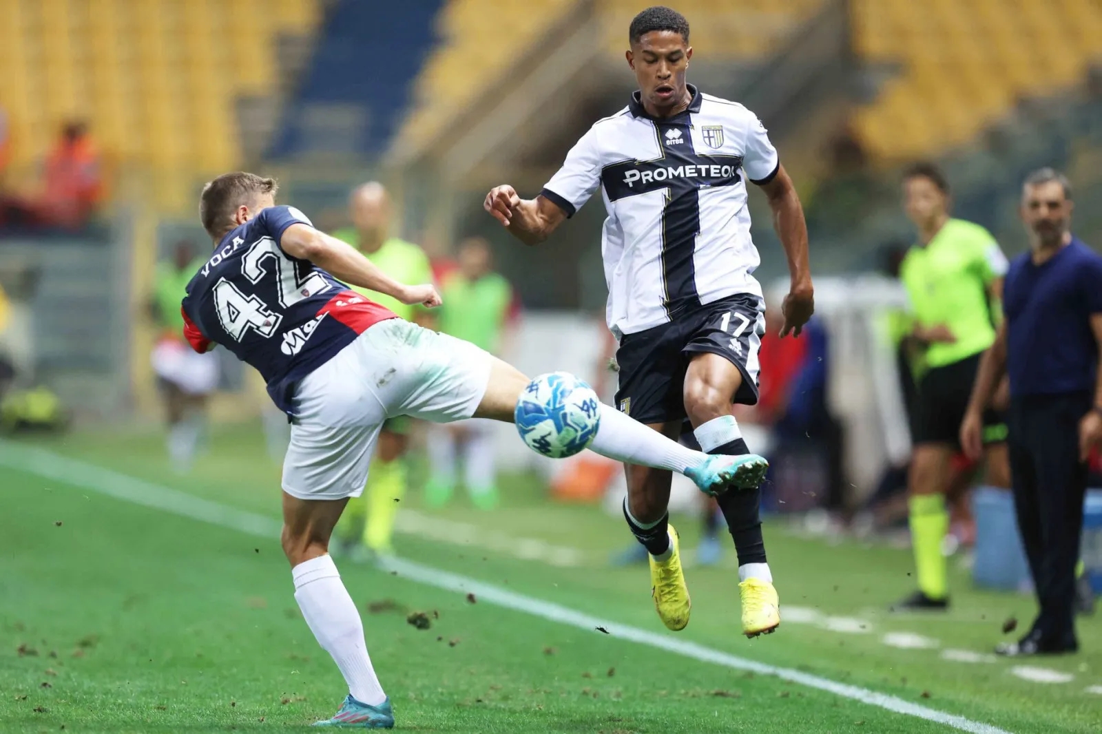 Fenerbahçe’de sol bek transferinde 2 aday: David Jurasek ve Matias Vina!