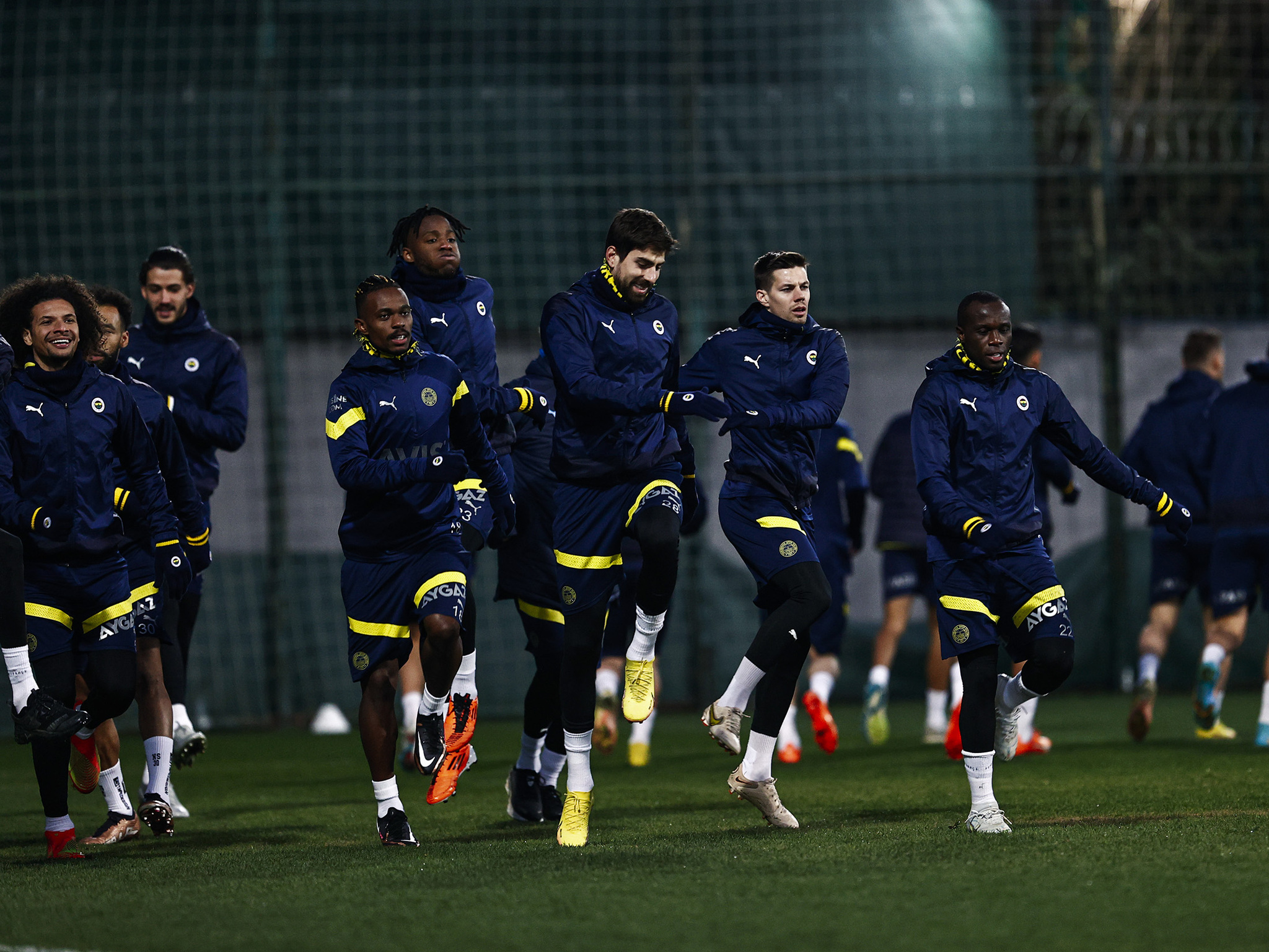 Fenerbahçe’de şok gelişme! İrfan Can Kahveci’nin bileti kesildi