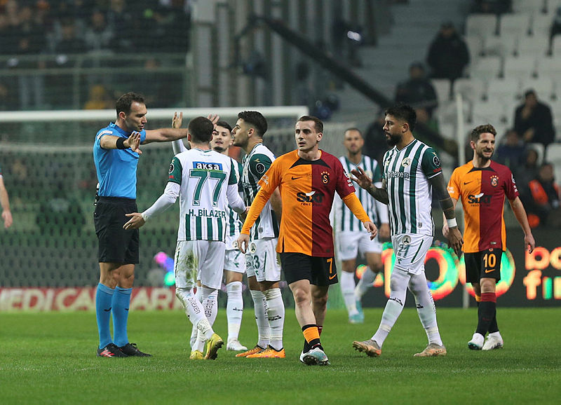 Giresunspor Galatasaray maçı sonrası Ahmet Çakar’dan penaltı yorumu! Futbolun doğal mantığına...
