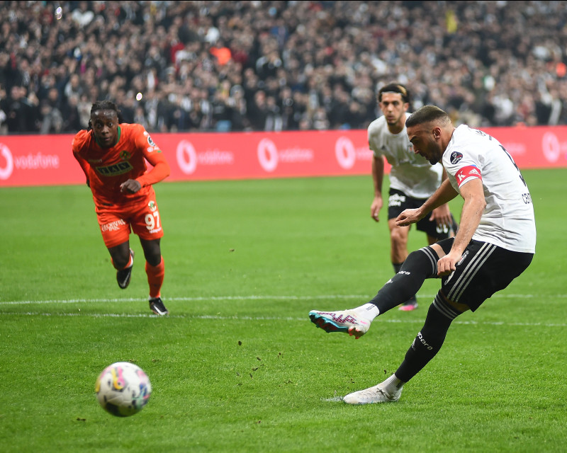 Beşiktaş’ta Cenk Tosun farkı! Weghorst’u geride bıraktı