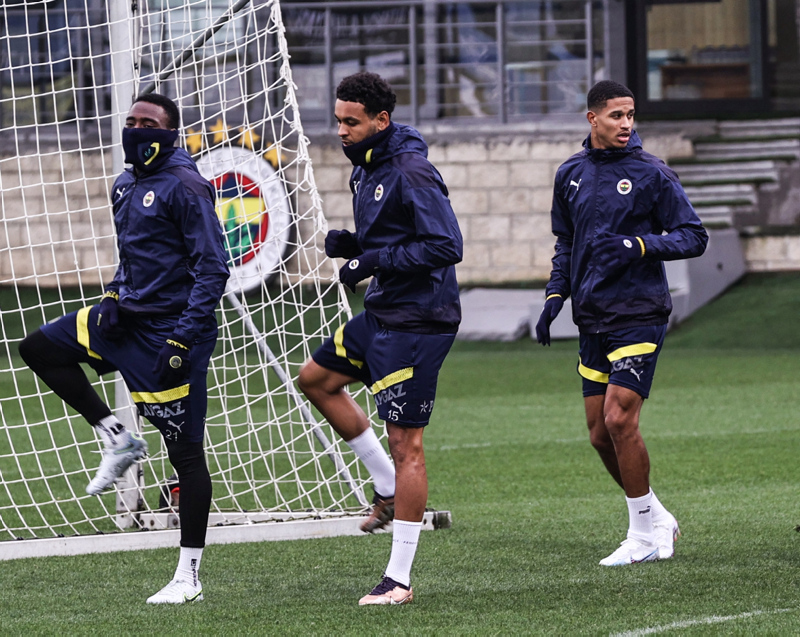 Fenerbahçe’den çifte transfer harekatı!