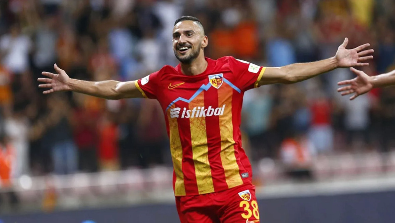 Fenerbahçe’den çifte transfer harekatı!