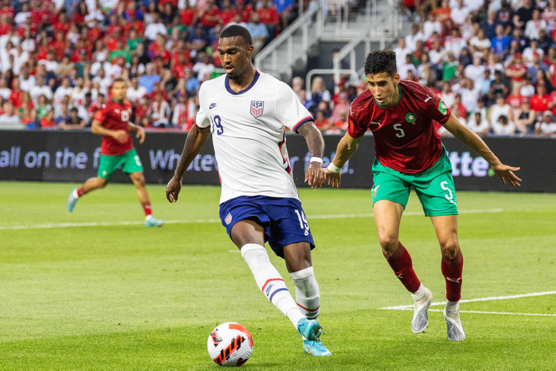 GALATASARAY TRANSFER HABERİ - Galatasaray ve Fenerbahçe’den transfer savaşı! İlk teklif Cimbom’dan