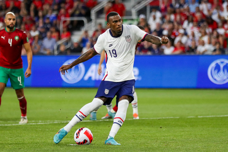 GALATASARAY TRANSFER HABERİ - Galatasaray ve Fenerbahçe’den transfer savaşı! İlk teklif Cimbom’dan