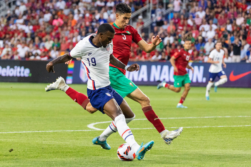 GALATASARAY TRANSFER HABERİ - Galatasaray ve Fenerbahçe’den transfer savaşı! İlk teklif Cimbom’dan