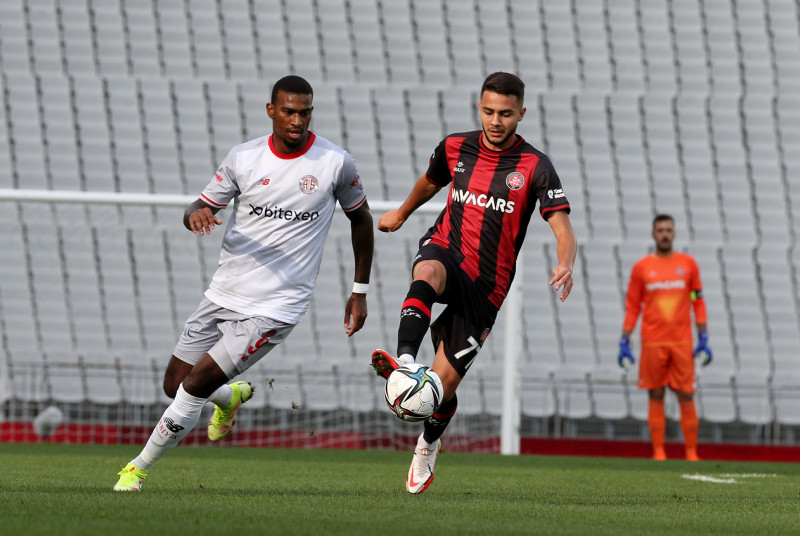 GALATASARAY TRANSFER HABERİ - Galatasaray ve Fenerbahçe’den transfer savaşı! İlk teklif Cimbom’dan