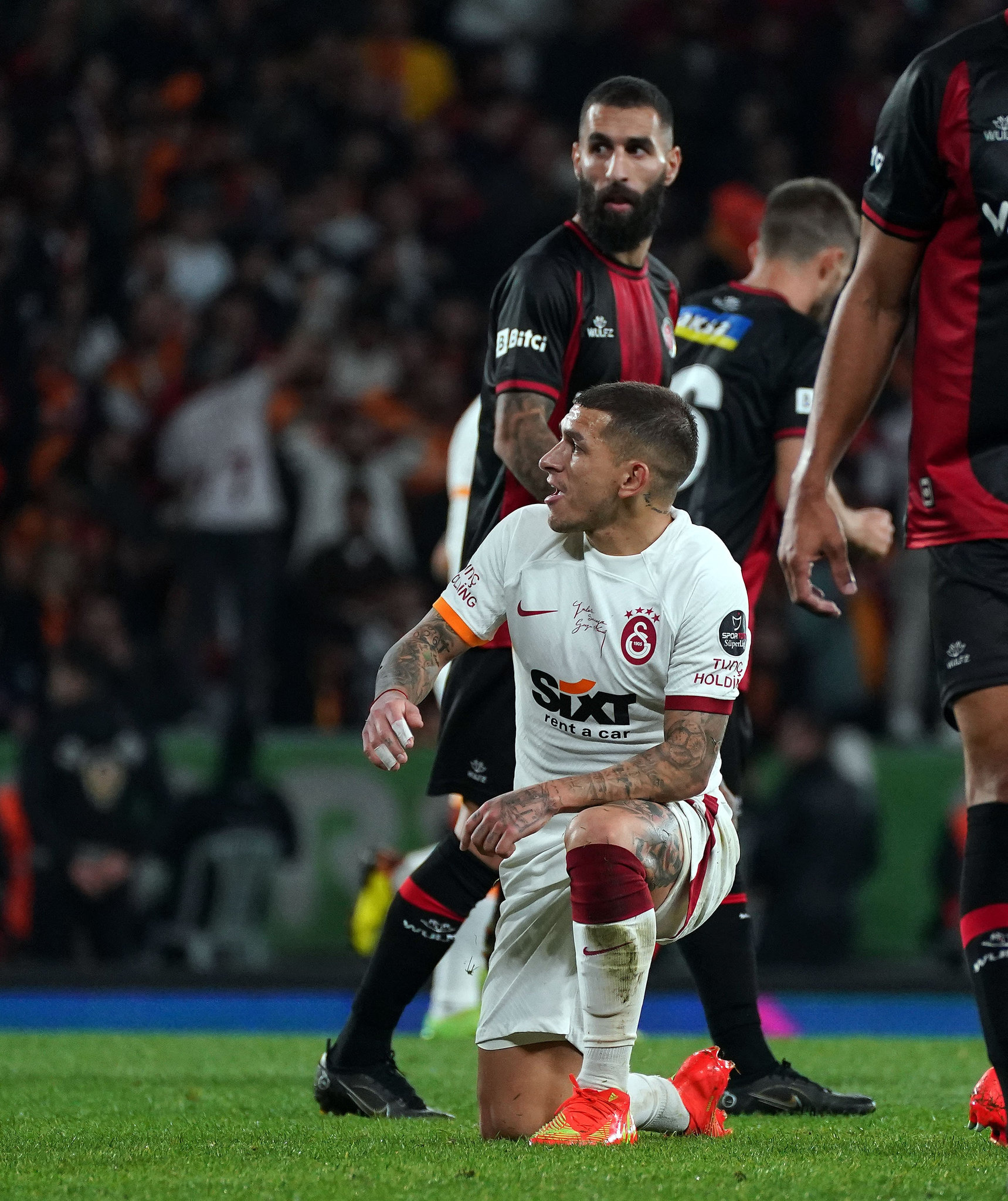 TRANSFER HABERİ: Galatasaray’da flaş Lucas Torreira kararı! Sözleşmesi...