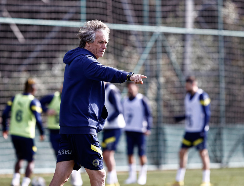 FENERBAHÇE HABERLERİ - Jesus’tan ayrılığa veto: Şimdi gidemez!