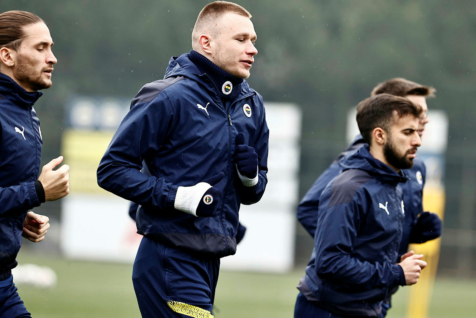 Fenerbahçe’de Altay Bayındır krizi!