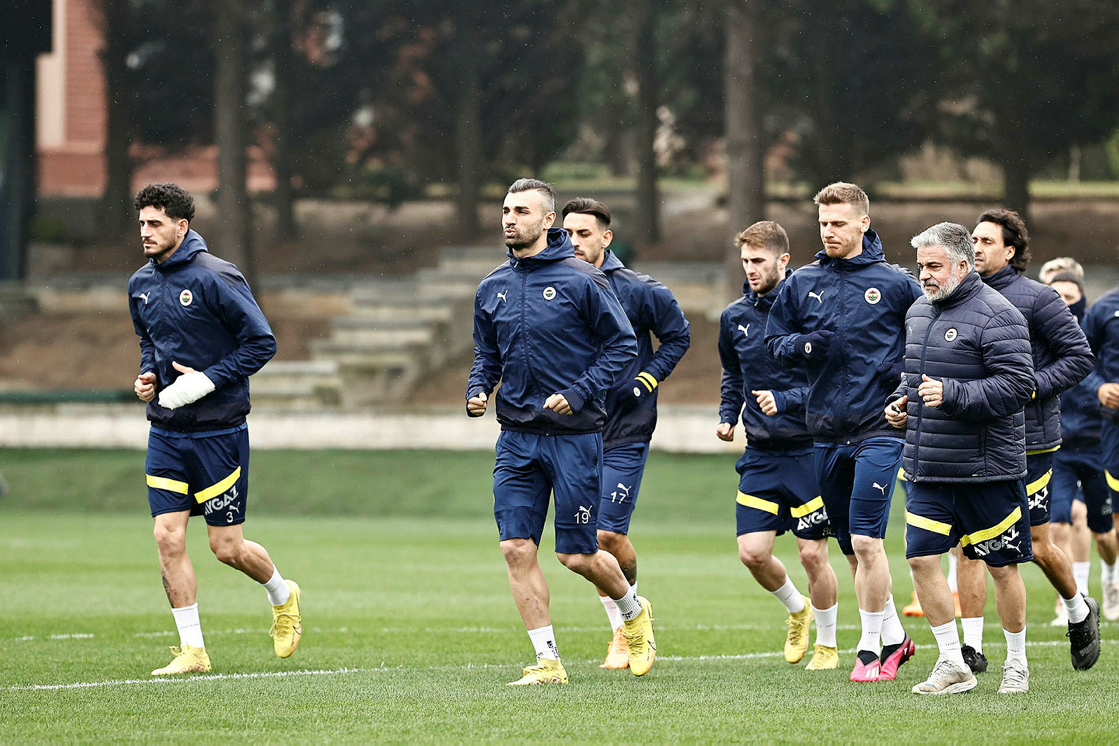 Fenerbahçe’de Altay Bayındır krizi!