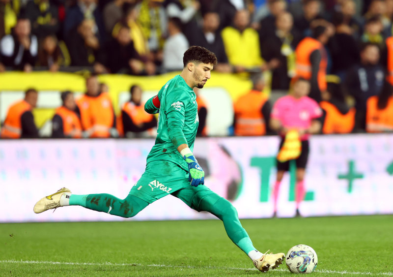 Fenerbahçe’de Altay Bayındır krizi!