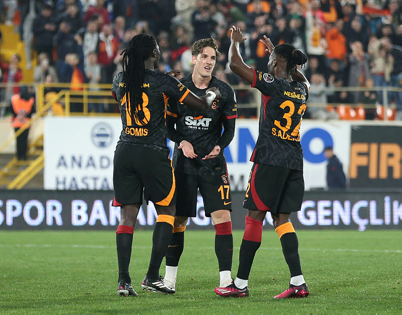 Roberto Mancini Zaniolo’nun Galatasaray’a transferini değerlendirdi!