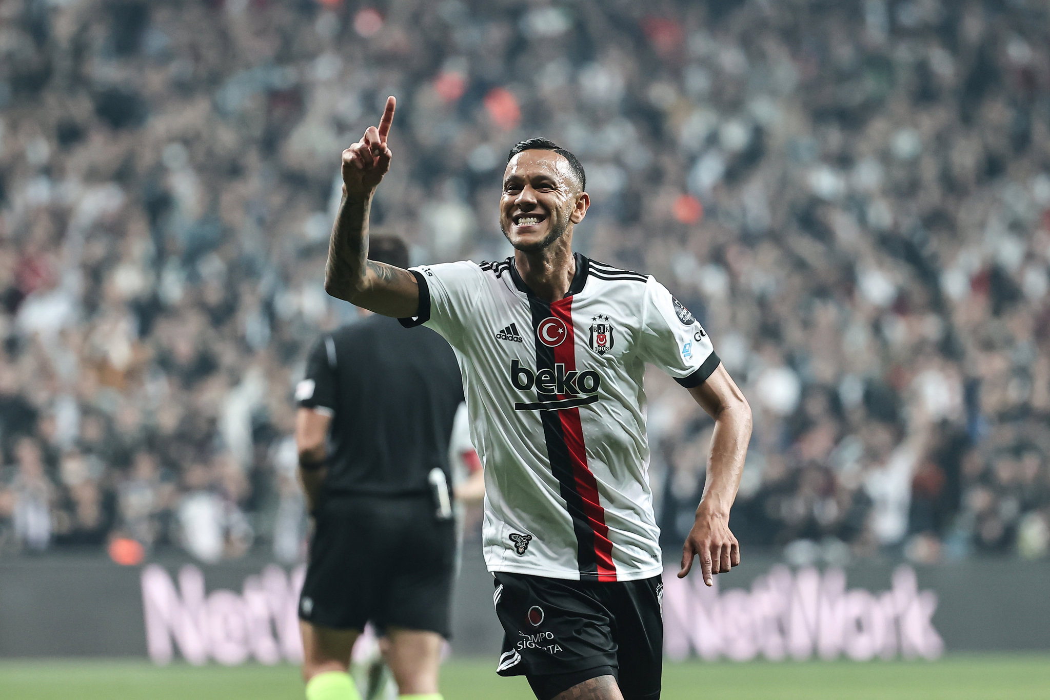 BEŞİKTAŞ TRANSFER HABERİ: Josef de Souza’ya sürpriz talip! Çin derken yeni adresi...