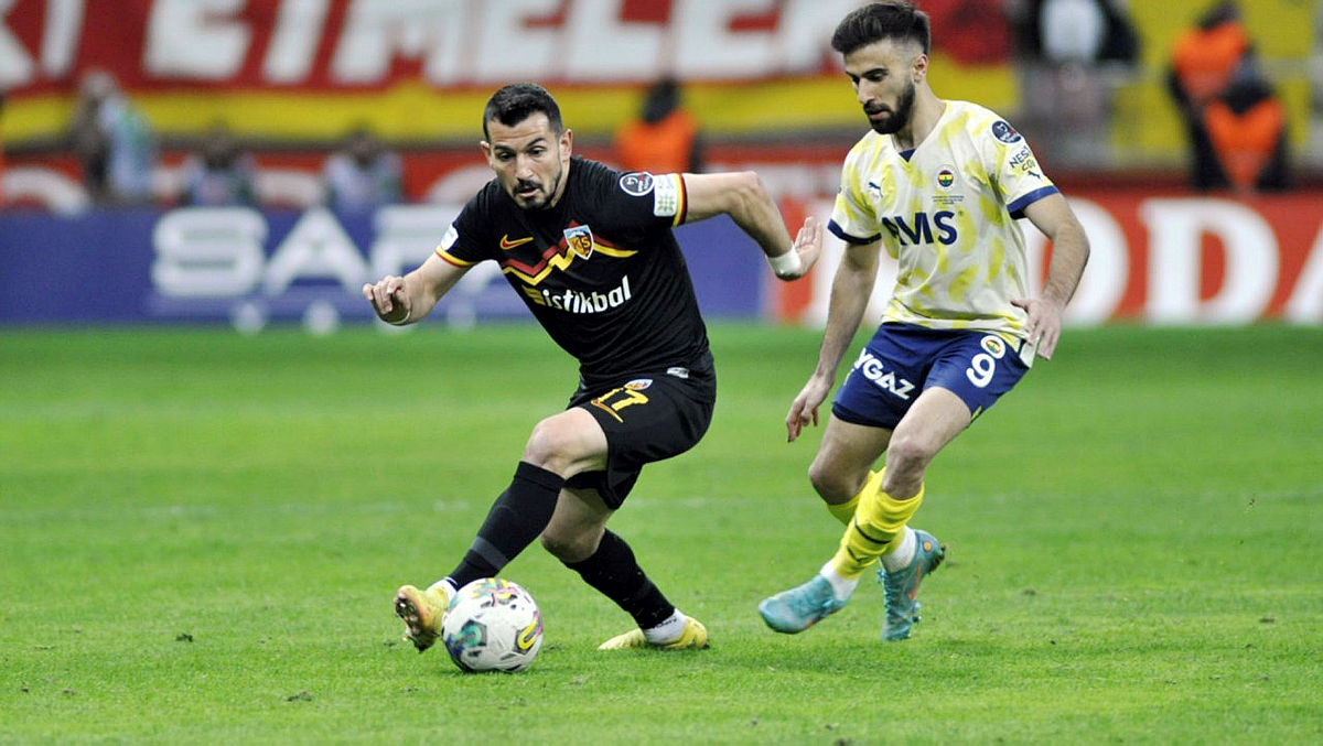 Fenerbahçe’de Ferdi Kadıoğlu’na Alman kancası! Dev transfer planı ortaya çıktı