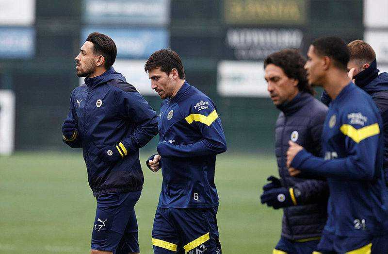 Fenerbahçe’de Ferdi Kadıoğlu’na Alman kancası! Dev transfer planı ortaya çıktı