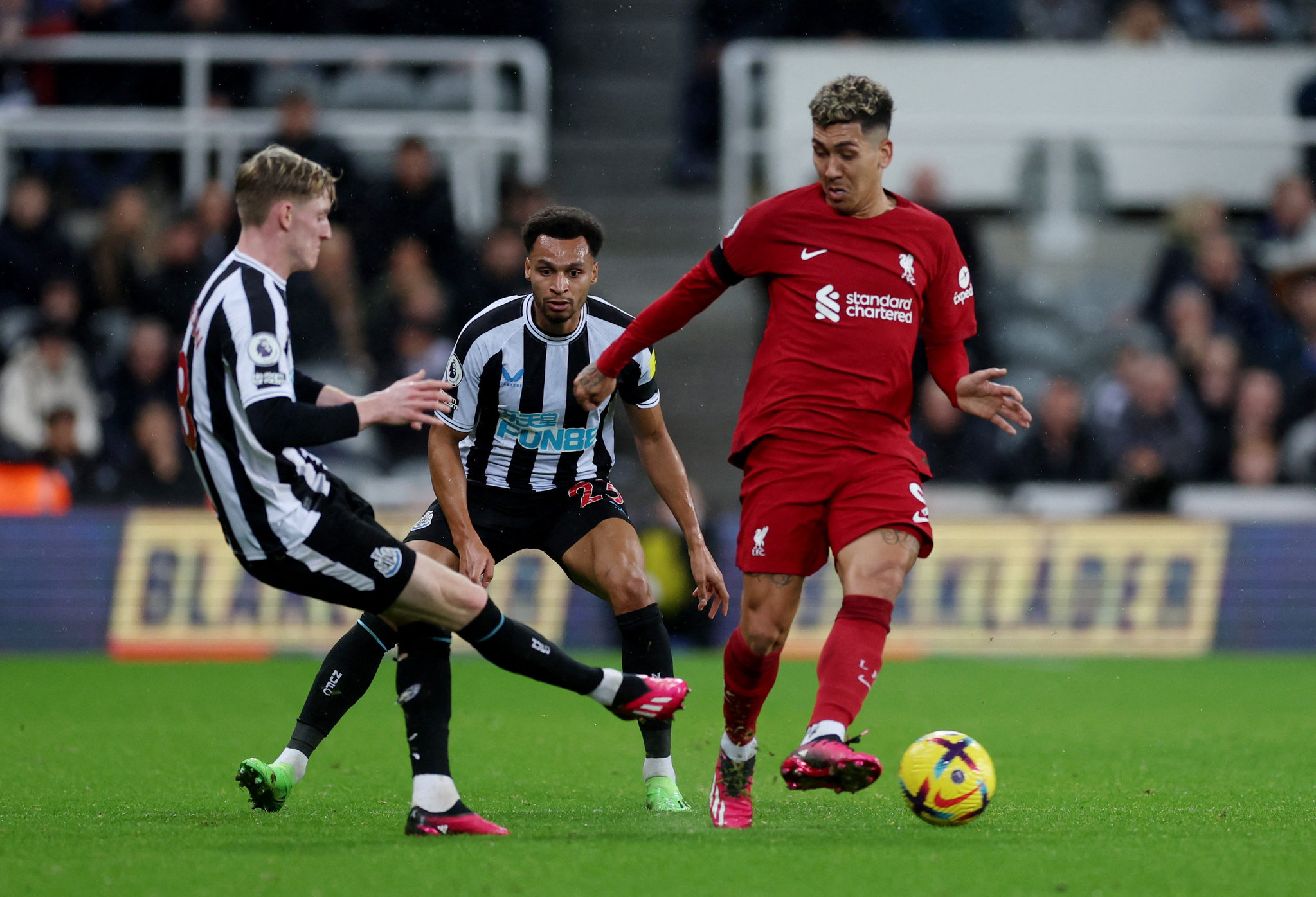 TRANSFER HABERİ: İngiliz gazeteciden Galatasaray sözleri: Firmino böyle isteyebilir!