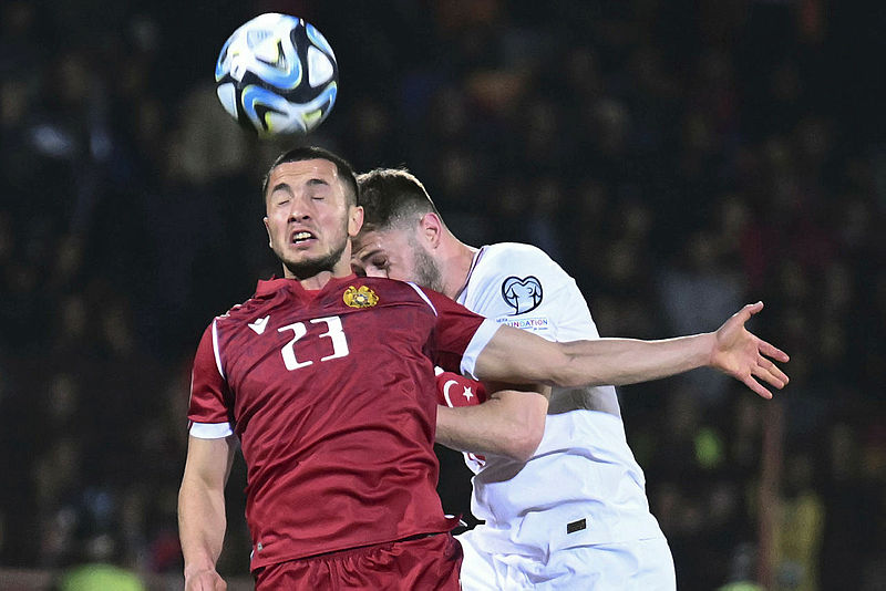 FENERBAHÇE TRANSFER HABERLERİ: 2 Avrupa devi fiyat sormuştu! İşte F.Bahçe’nin belirlediği bonservis