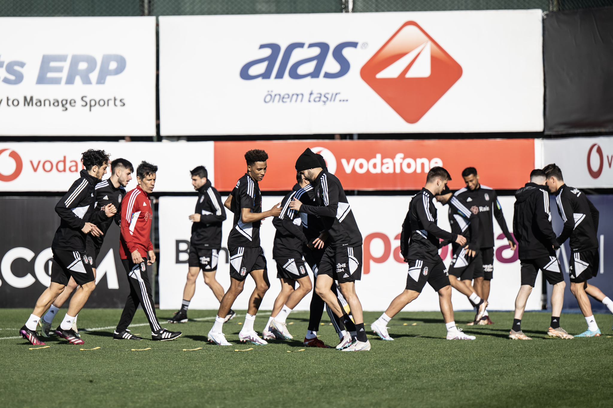 Şenol Güneş’ten sürpriz 11! İşte Beşiktaş’ın Fenerbahçe derbisi kadrosu