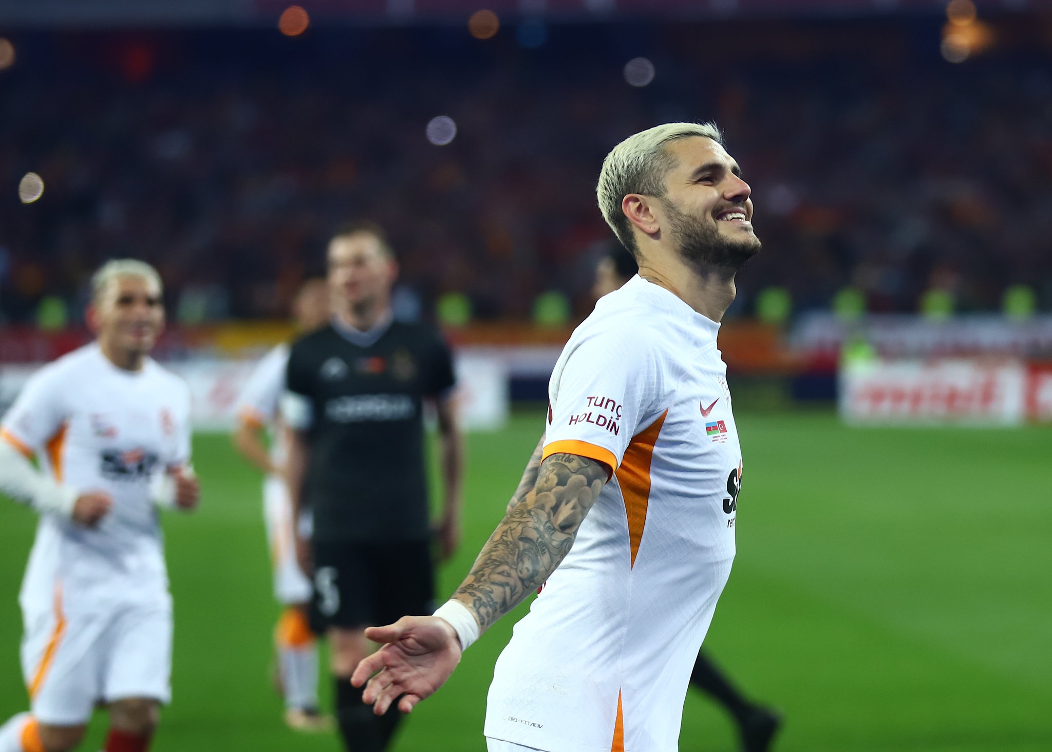 Galatasaray’dan şampiyonluk hediyesi! Yılın transferi imzayı atıyor